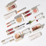 Why Mineral Makeup Is Better For Your Skin – Especially If You’re Acne-Prone